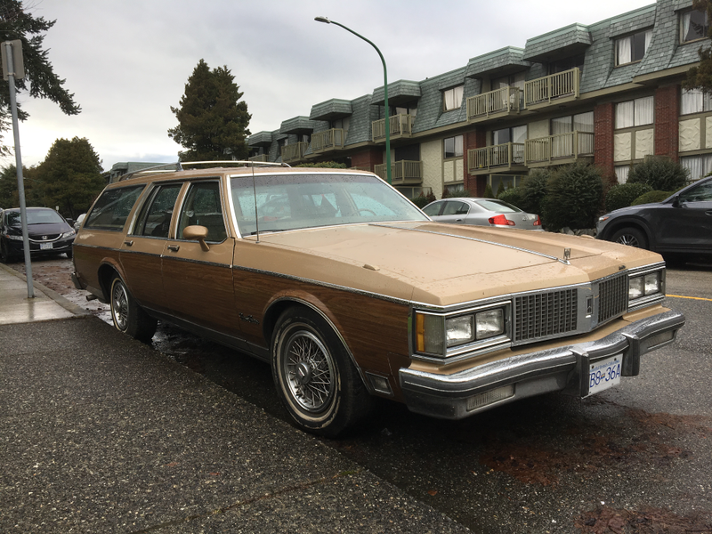 Illustration for article titled More pictures of that Olds wagonÂ
